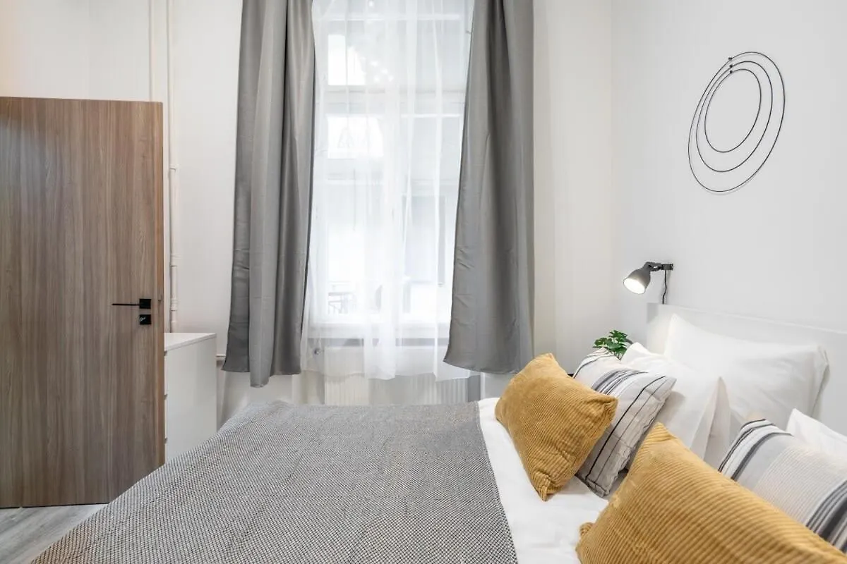 New Spacious & Central Home Βουδαπέστη